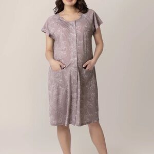 NWT Kindred Bravely Universal Labor and Delivery Gown
